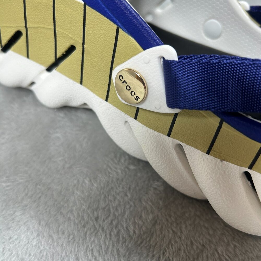Crocs Men's Dragon Ball Z Echo Clogs Vegeta Size 11 Model 211137-90H Anime Wuxia - Picture 11 of 16